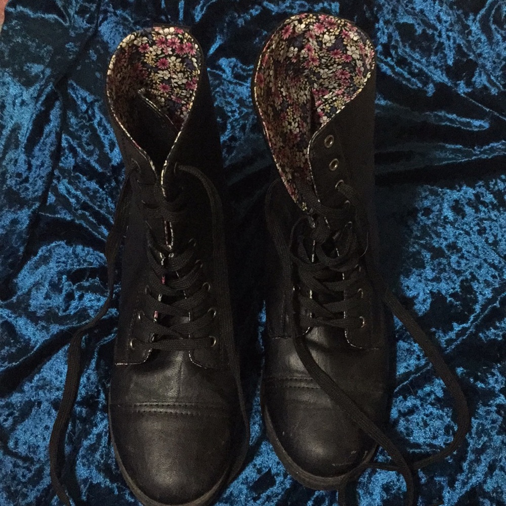 Women’s boots